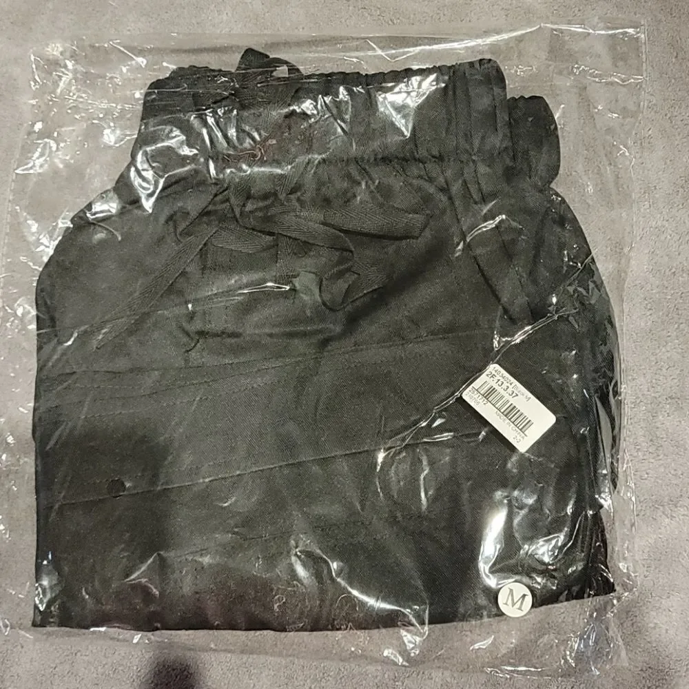 🔥Drawstring Black Shorts with Pockets - Picture 3 of 3